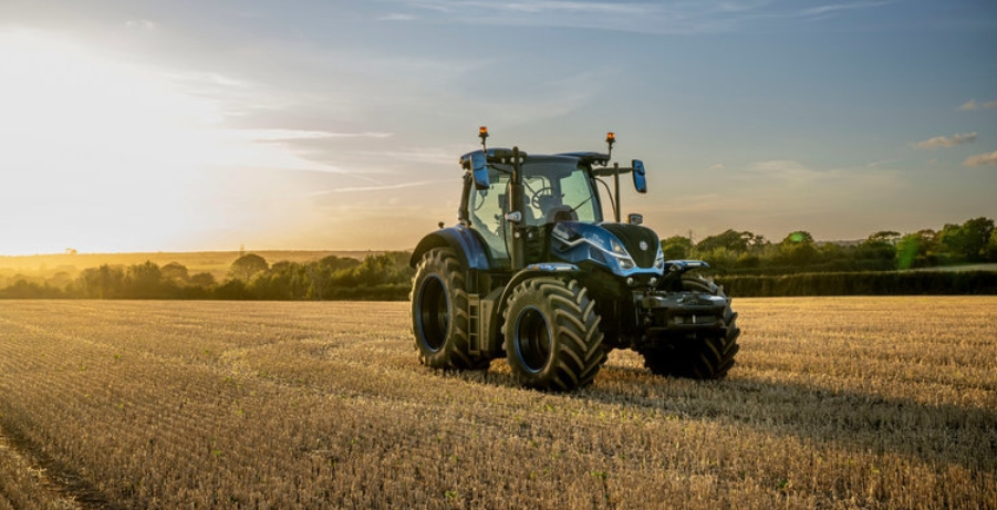 New Holland T7 Methane Power LNG-tractor